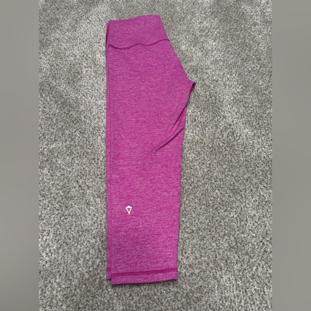 Ivivva Heathered pink Rythmic crop